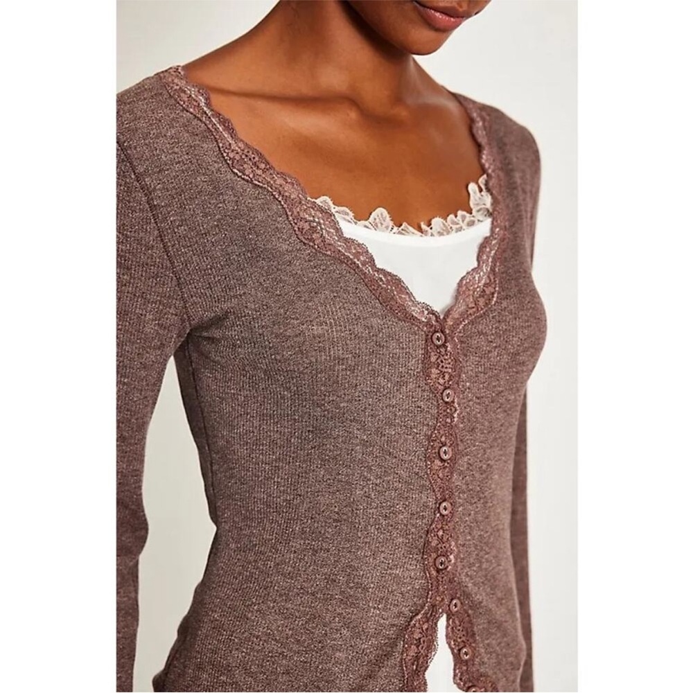 Free People Big Love Rib Cardi Lace-Trimmed Button-Up Sleepwear Top size medium